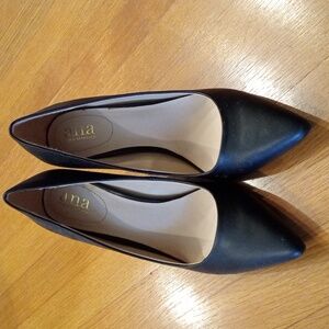 GUC A.N.A. Black Farrah Pump Heels Women's 9.5